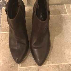 Michelle D ankle boots